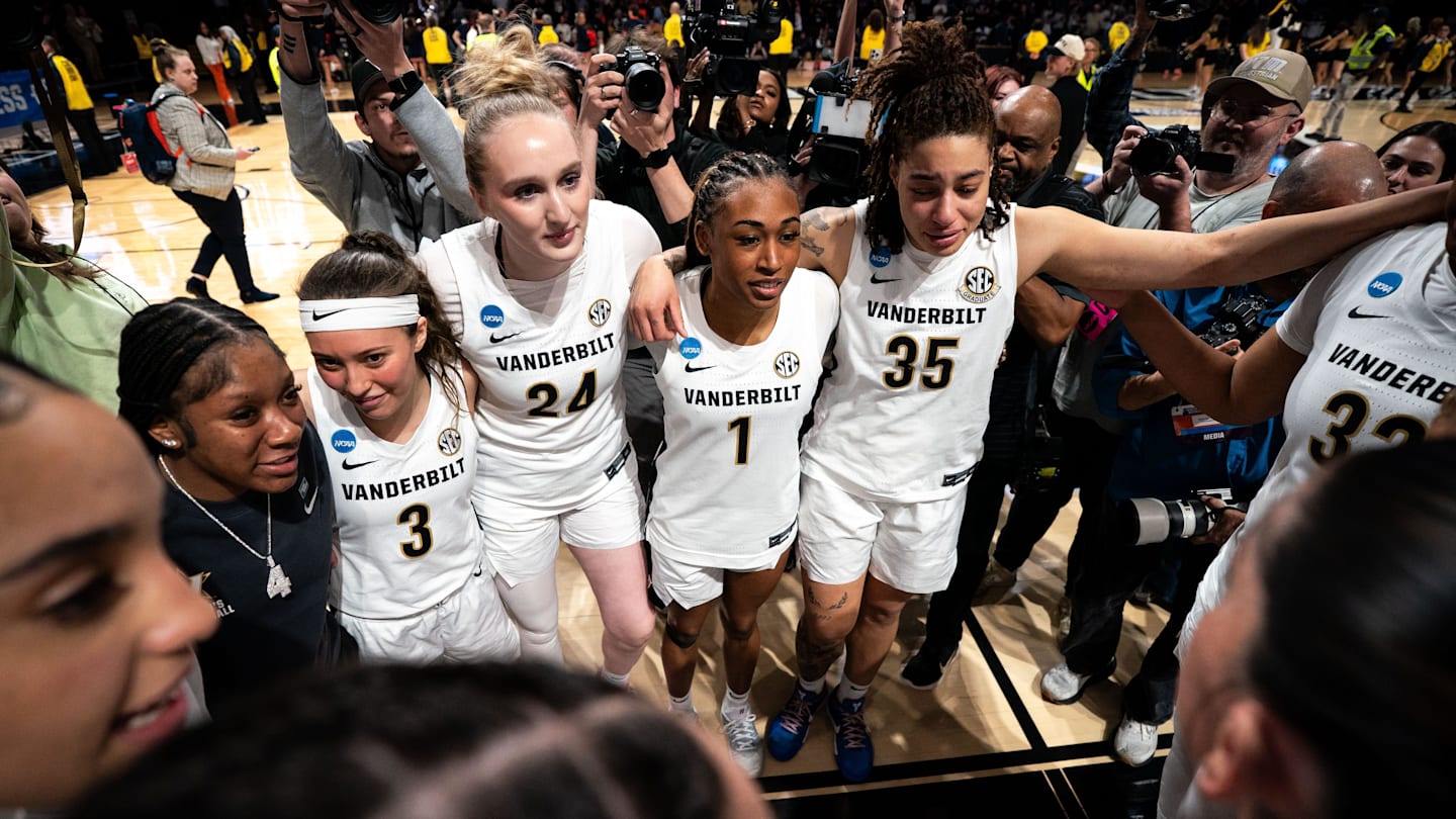 Vanderbilt WBB Assistant Wins National Award: The Anchor