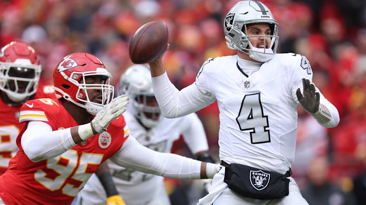 Las Vegas Raiders v Kansas City Chiefs