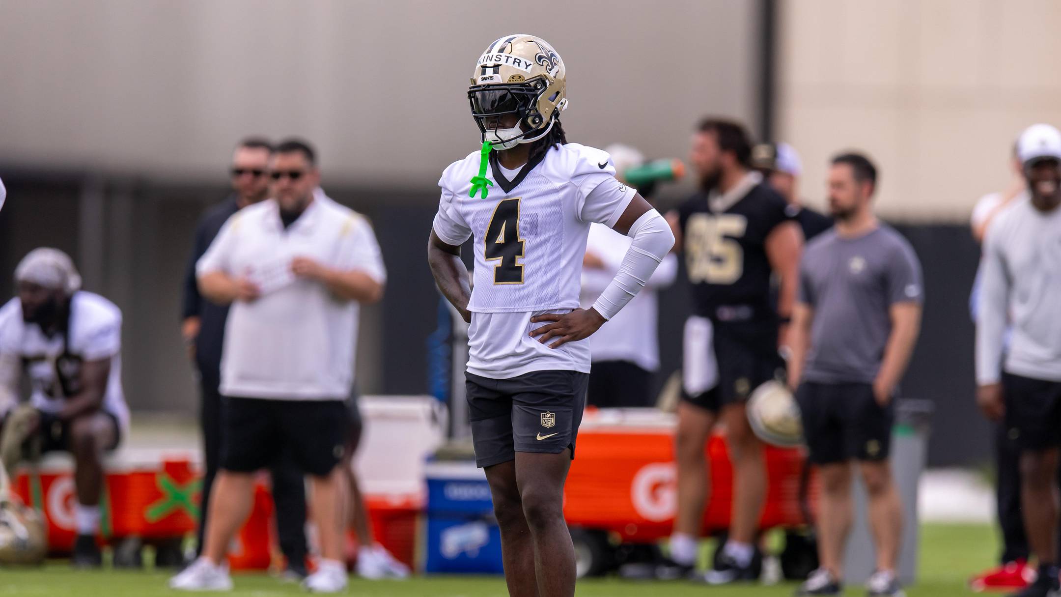 Saints vs. Rams: Quarterback Showdown and Rookie Rise