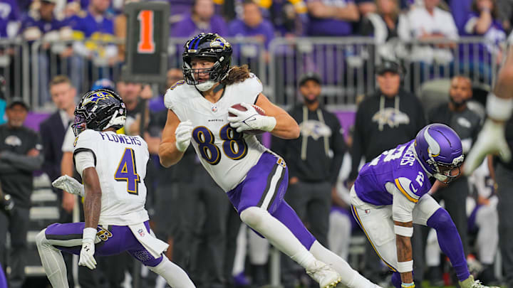 Nov 9, 2025; Minneapolis, Minnesota, USA; Baltimore Ravens tight end Charlie Kolar (88) runs with the ball against the Minnesota Vikings in the third quarter at U.S. Bank Stadium. Nov 9, 2025; Minneapolis, Minnesota, USA; Baltimore Ravens tight end Charlie Kolar (88) runs with the ball against the Minnesota Vikings in the third quarter at U.S. Bank Stadium.