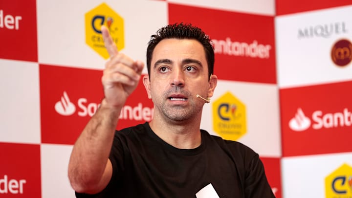 Wann wird Xavi seine Tätigkeit beim FC Barcelona aufnehmen?