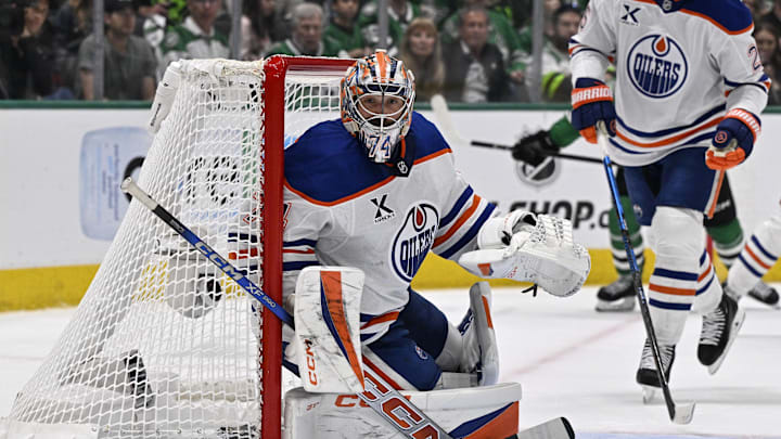 Edmonton Oilers goaltender Stuart Skinner (74)