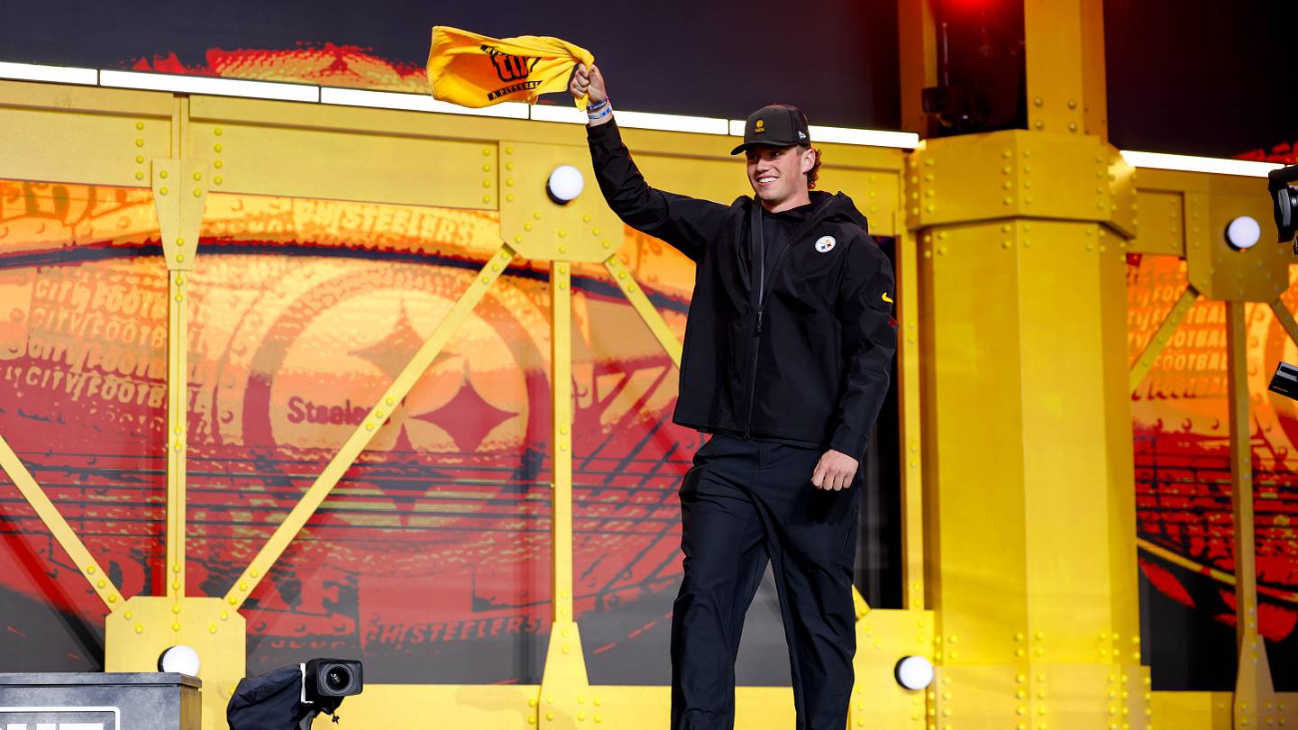 Steelers have a glaring problem with Drew Allar and it's not Aaron Rodgers fault