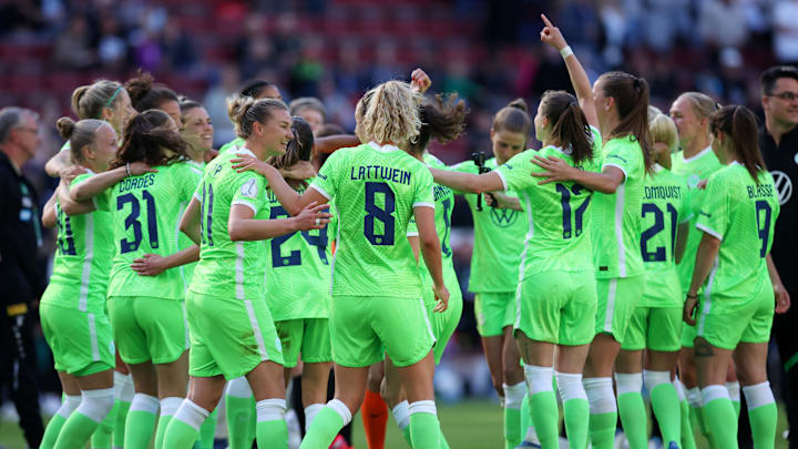 Bald bietet sich wieder Gelegenheit zum Jubeln: Wolfsburg will das erste Testspiel gegen Eindhoven erfolgreich gestalten