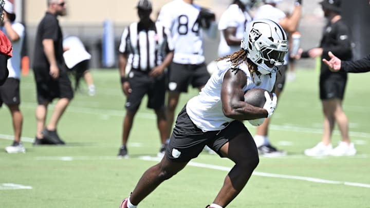 Jun 10, 2025; Henderson, NV, USA; Las Vegas Raiders running back Ashton Jeanty (2) runs the ball during Las Vegas Raiders Minicamp at Intermountain Health Performance Center. Mandatory Credit: Candice Ward-Imagn Images Jun 10, 2025; Henderson, NV, USA; Las Vegas Raiders running back Ashton Jeanty (2) runs the ball during Las Vegas Raiders Minicamp at Intermountain Health Performance Center. Mandatory Credit: Candice Ward-Imagn Images