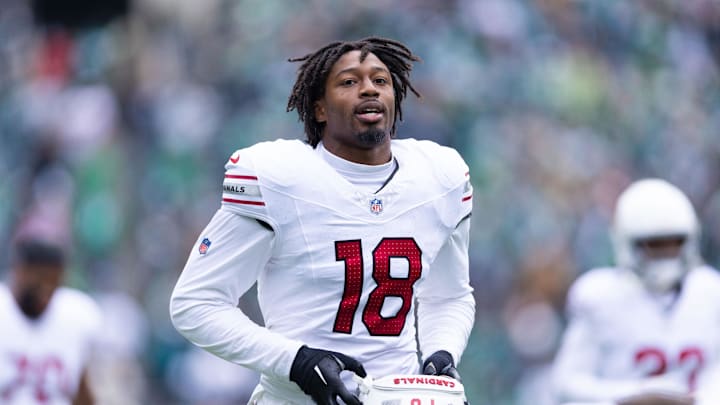 Dec 31, 2023; Philadelphia, Pennsylvania, USA; Arizona Cardinals linebacker BJ Ojulari (18) before action against the Philadelphia Eagles at Lincoln Financial Field. Mandatory Credit: Bill Streicher-Imagn Images Dec 31, 2023; Philadelphia, Pennsylvania, USA; Arizona Cardinals linebacker BJ Ojulari (18) before action against the Philadelphia Eagles at Lincoln Financial Field. Mandatory Credit: Bill Streicher-Imagn Images