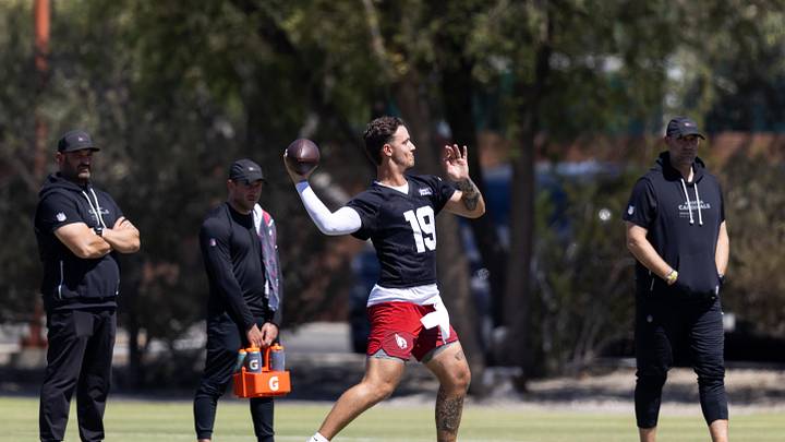 May 8, 2026; Tempe, AZ, USA; Arizona Cardinals quarterback Carson Beck (19) during rookie minicamp at Dignity Health Arizona Cardinals Training Center. Mandatory Credit: Mark J. Rebilas-Imagn Images