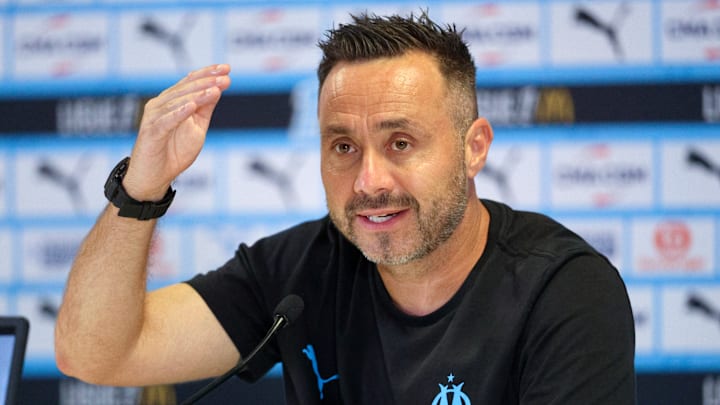 Roberto De Zerbi a de nouveau évoqué le cas Adrien Rabiot en conférence de presse. 