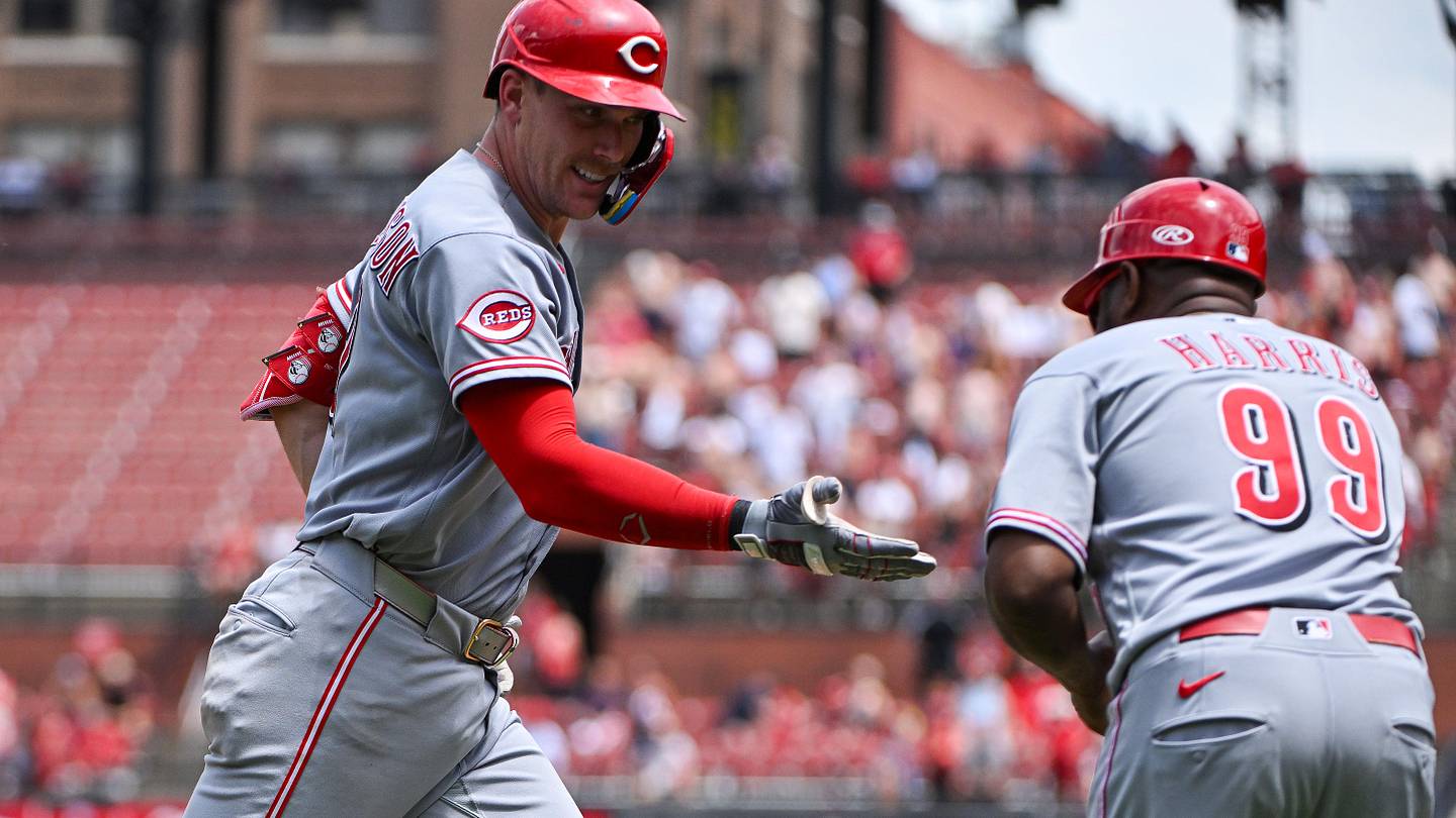 Reds Looking for Any Sign of Hope as West Coast Trip Set to 