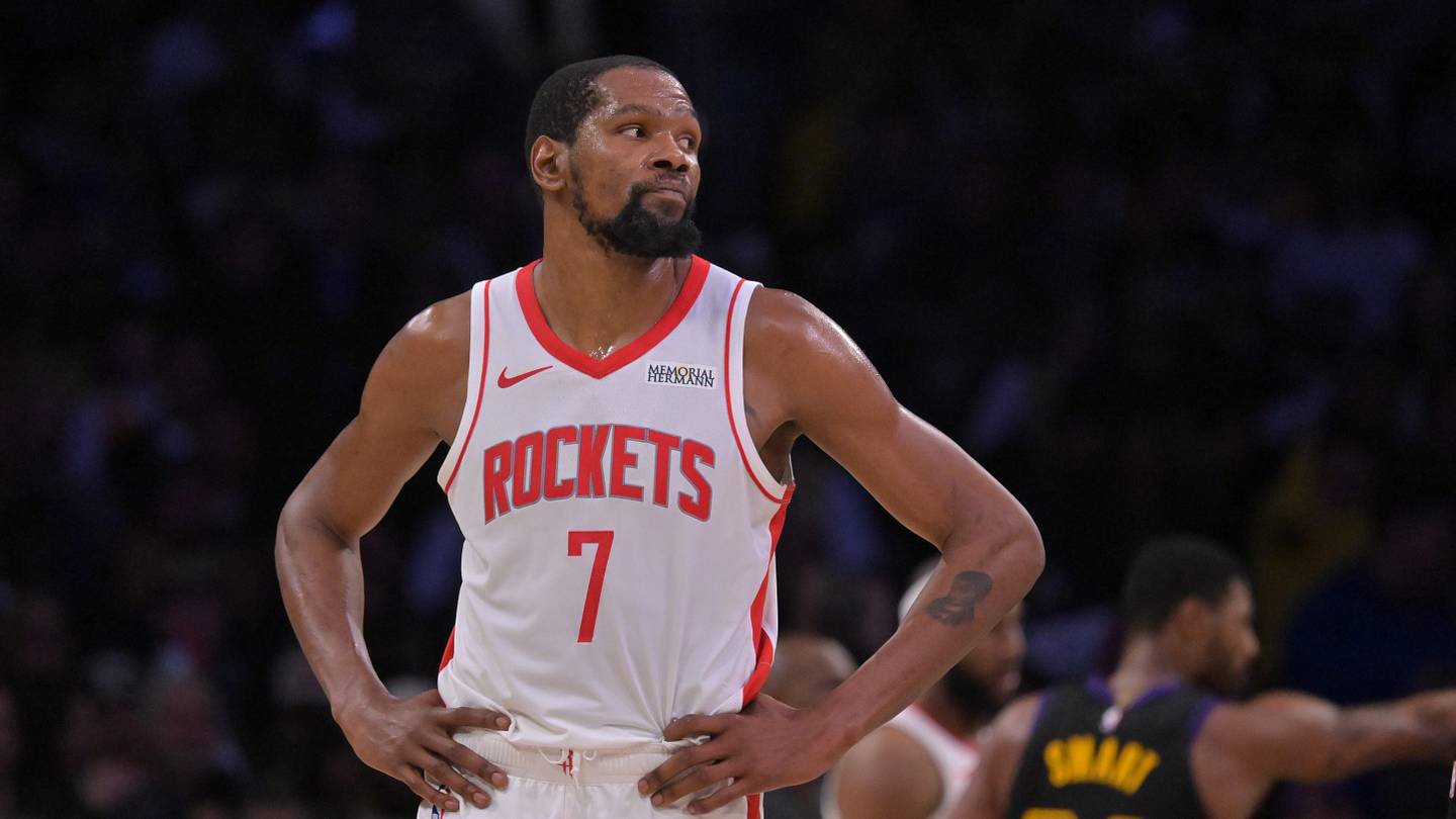 Warriors' Durant Pursuit Hits a Wall: His Own Refusal to Return