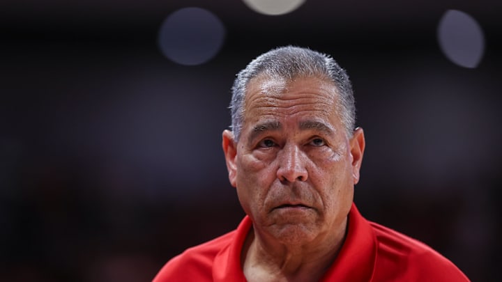 Mar 4, 2026; Houston, Texas, USA; Houston Cougars head coach Kelvin Sampson claps his hand while the Cougars play against the Baylor Bears in the second half at Fertitta Center. Mandatory Credit: Thomas Shea-Imagn Images Mar 4, 2026; Houston, Texas, USA; Houston Cougars head coach Kelvin Sampson claps his hand while the Cougars play against the Baylor Bears in the second half at Fertitta Center. Mandatory Credit: Thomas Shea-Imagn Images