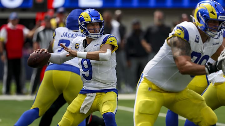 Sep 7, 2025; Inglewood, California, USA; Los Angeles Rams quarterback Matthew Stafford (9) looks to pass during the second quarter at SoFi Stadium. Mandatory Credit: Kiyoshi Mio-Imagn Images Sep 7, 2025; Inglewood, California, USA; Los Angeles Rams quarterback Matthew Stafford (9) looks to pass during the second quarter at SoFi Stadium. Mandatory Credit: Kiyoshi Mio-Imagn Images