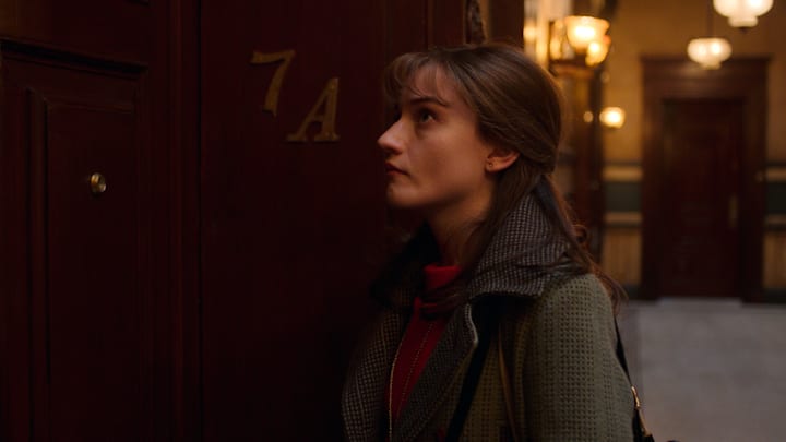 Julia Garner as Terry Gionoffrio in Apartment 7A, streaming on Paramount+ 2024. Photo Credit: Gareth Gatrell/Paramount+.