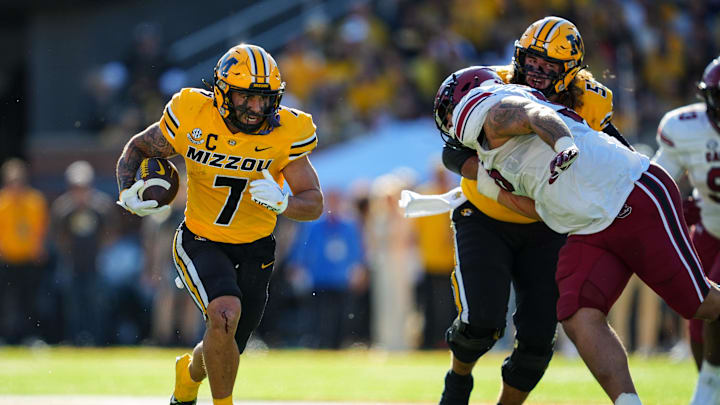 Oct 21, 2023; Columbia, Missouri, USA; Missouri Tigers running back Cody Schrader (7)