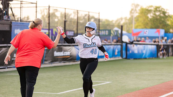 Former UCLA Standouts shine in Bandits Rout over the Talons