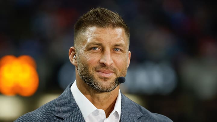 ESPN broadcaster Tim Tebow had some quarterback love to throw out for a deserving performer in the current College Football Playoff.