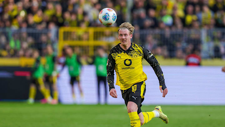 Borussia Dortmund v Sport-Club Freiburg - Bundesliga