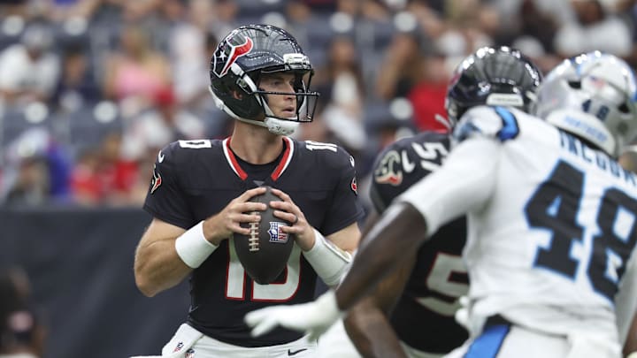 Houston Texans backup quarterback Davis Mills earned a contract extension on Tuesday.