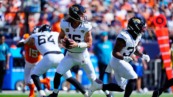 Sep 20, 2026; Denver, Colorado, USA; Jacksonville Jaguars quarterback Trevor Lawrence (16) stands in the pocket against the Denver Broncos during the first quarter at Empower Field at Mile High. Mandatory Credit: Ron Chenoy-Imagn Images Sep 20, 2026; Denver, Colorado, USA; Jacksonville Jaguars quarterback Trevor Lawrence (16) stands in the pocket against the Denver Broncos during the first quarter at Empower Field at Mile High. Mandatory Credit: Ron Chenoy-Imagn Images