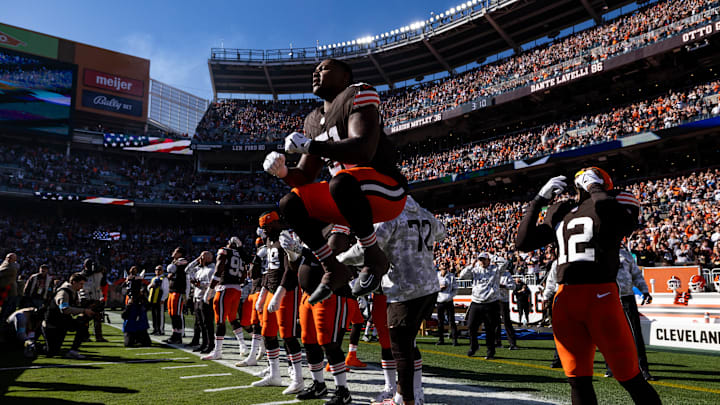 Los Angeles Chargers v Cleveland Browns