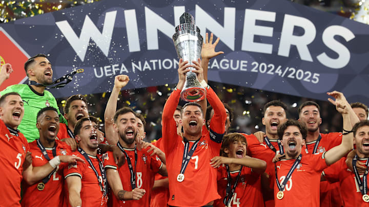 Ronaldo levantó su tercer título con Portugal