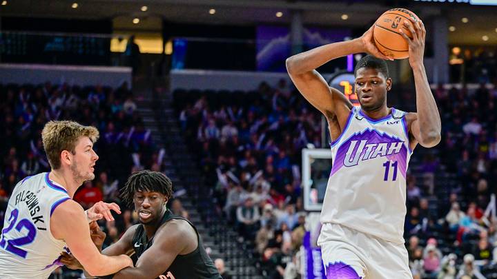 Oct 16, 2025; Salt Lake City, Utah, USA; Utah Jazz center Mo Bamba (11) waits to pass to Utah Jazz center Kyle Filipowski (22) during the second half against the Portland Trail Blazers at Delta Center. Mandatory Credit: Peter Creveling-Imagn Images Oct 16, 2025; Salt Lake City, Utah, USA; Utah Jazz center Mo Bamba (11) waits to pass to Utah Jazz center Kyle Filipowski (22) during the second half against the Portland Trail Blazers at Delta Center. Mandatory Credit: Peter Creveling-Imagn Images