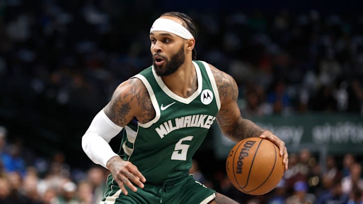 Milwaukee Bucks v Dallas Mavericks