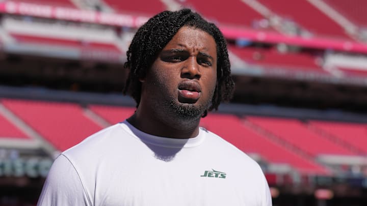 Sep 9, 2024; Santa Clara, California, USA; New York Jets defensive tackle Leonard Taylor III (96) before the game against the San Francisco 49ers at Levi's Stadium. Mandatory Credit: Darren Yamashita-Imagn Images Sep 9, 2024; Santa Clara, California, USA; New York Jets defensive tackle Leonard Taylor III (96) before the game against the San Francisco 49ers at Levi's Stadium. Mandatory Credit: Darren Yamashita-Imagn Images