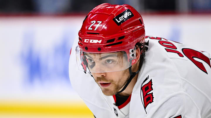 Carolina Hurricanes v Ottawa Senators