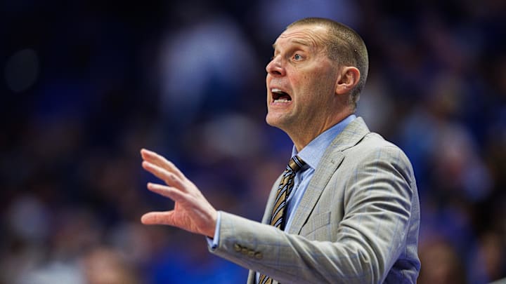 Nov 26, 2025; Lexington, Kentucky, USA; Kentucky Wildcats head coach Mark Pope calls out to his players during the first half against the Tennessee Tech Golden Eagles at Rupp Arena at Central Bank Center. Mandatory Credit: Jordan Prather-Imagn Images Nov 26, 2025; Lexington, Kentucky, USA; Kentucky Wildcats head coach Mark Pope calls out to his players during the first half against the Tennessee Tech Golden Eagles at Rupp Arena at Central Bank Center. Mandatory Credit: Jordan Prather-Imagn Images
