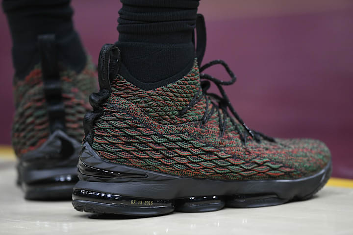 black history lebron 15