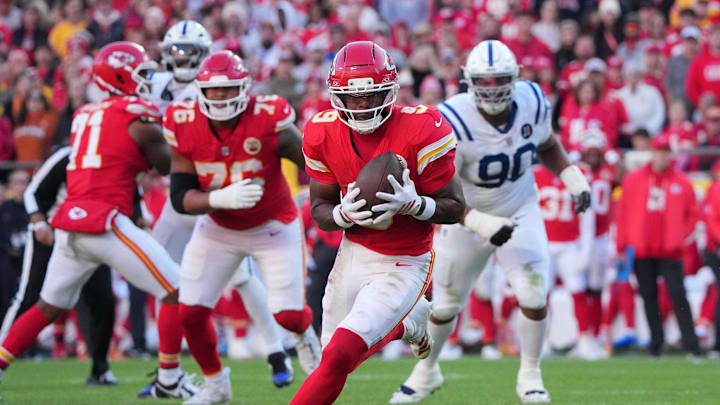 Nov 23, 2025; Kansas City, Missouri, USA; Kansas City Chiefs wide receiver JuJu Smith-Schuster (9) runs against the Indianapolis Colts in the second half at GEHA Field at Arrowhead Stadium. Mandatory Credit: Denny Medley-Imagn Images