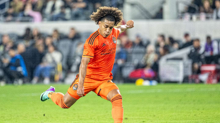 Adalberto Carrasquilla sería pretendido por América Adalberto Carrasquilla sería pretendido por América