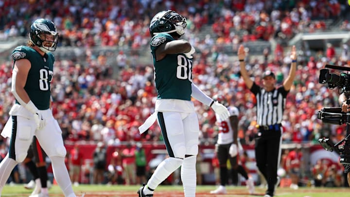 Sep 29, 2024; Tampa, Florida, USA; Philadelphia Eagles wide receiver Parris Campbell (80) celebrates after scoring a touchdown against the Tampa Bay Buccaneers in the second quarter at Raymond James Stadium. Mandatory Credit: Nathan Ray Seebeck-Imagn Images Sep 29, 2024; Tampa, Florida, USA; Philadelphia Eagles wide receiver Parris Campbell (80) celebrates after scoring a touchdown against the Tampa Bay Buccaneers in the second quarter at Raymond James Stadium. Mandatory Credit: Nathan Ray Seebeck-Imagn Images
