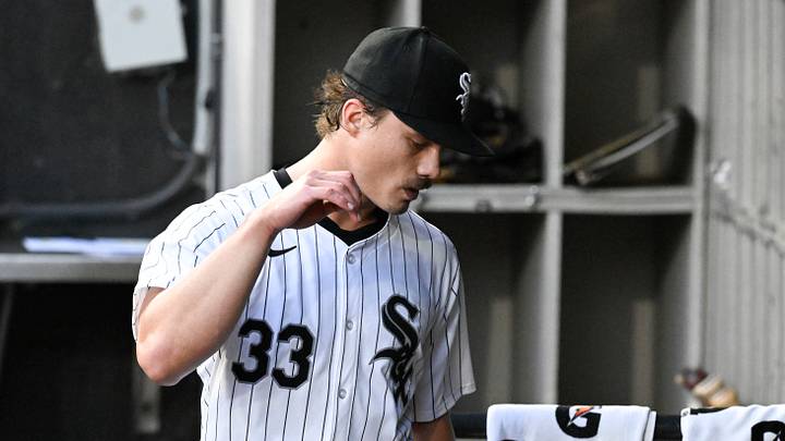 Jul 26, 2024; Chicago, Illinois, USA; Chicago White Sox pitcher Drew Thorpe (33) in the dugout after being relieved against the Seattle Mariners during the first inning at Guaranteed Rate Field. Mandatory Credit: Matt Marton-USA TODAY Sports Jul 26, 2024; Chicago, Illinois, USA; Chicago White Sox pitcher Drew Thorpe (33) in the dugout after being relieved against the Seattle Mariners during the first inning at Guaranteed Rate Field. Mandatory Credit: Matt Marton-USA TODAY Sports