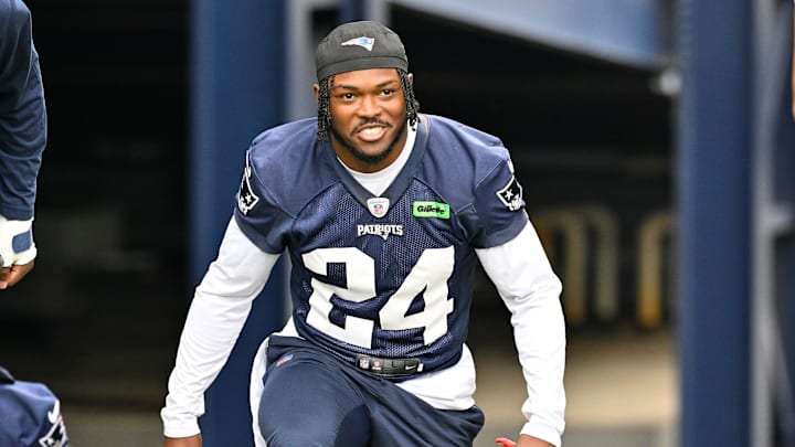 New England Patriots - Safety Dell Pettus