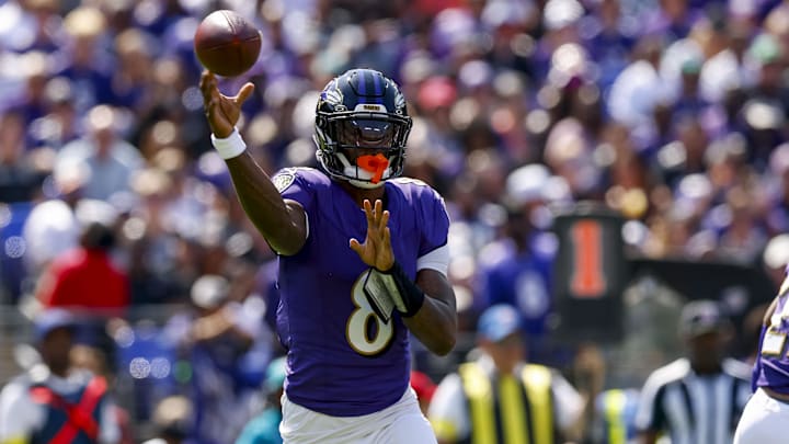 Sep 14, 2025; Baltimore, Maryland, USA; Baltimore Ravens quarterback Lamar Jackson (8) looks to make a pass during the first quarter at M&T Bank Stadium. Mandatory Credit: Peter Casey-Imagn Images Sep 14, 2025; Baltimore, Maryland, USA; Baltimore Ravens quarterback Lamar Jackson (8) looks to make a pass during the first quarter at M&T Bank Stadium. Mandatory Credit: Peter Casey-Imagn Images