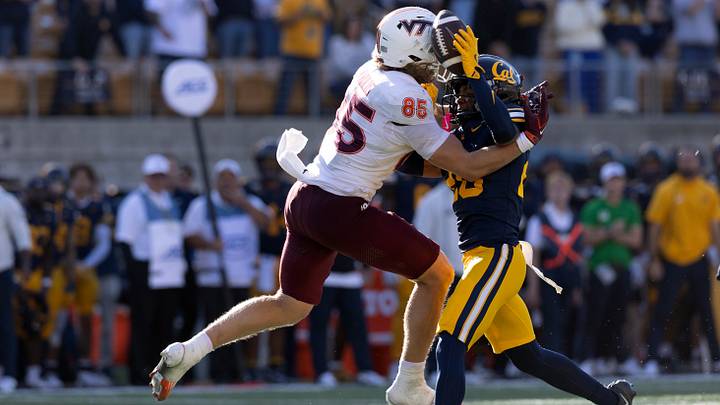 Oct 10, 2026; Berkeley, Calif.; California defensive back Cam Sidney (20) breaks up a pass intended for Virginia Tech tight end Luke Reynolds (85). Oct 10, 2026; Berkeley, Calif.; California defensive back Cam Sidney (20) breaks up a pass intended for Virginia Tech tight end Luke Reynolds (85).