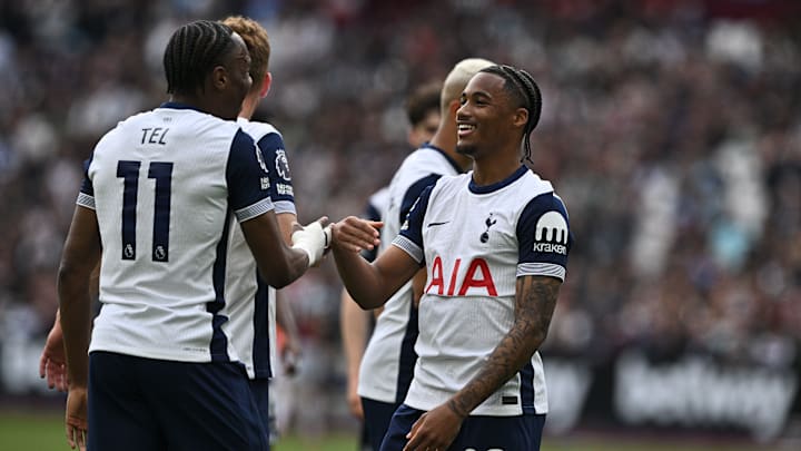 West Ham United FC v Tottenham Hotspur FC - Premier League West Ham United FC v Tottenham Hotspur FC - Premier League