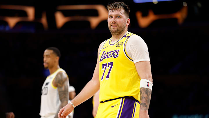 Luka Doncic fue traspasado a Los Angeles Lakers desde los Dallas Mavericks