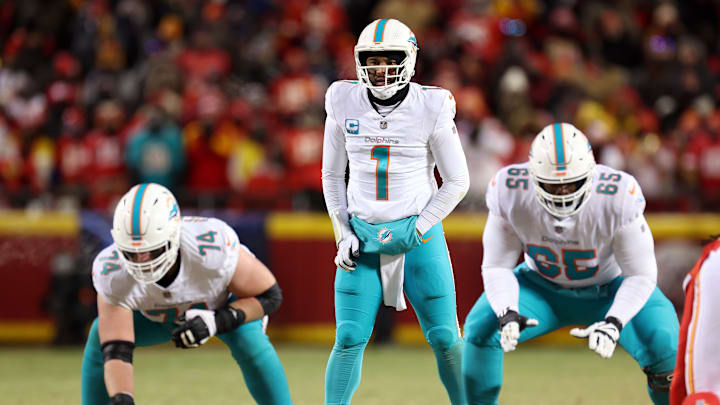 AFC Wild Card Playoffs - Miami Dolphins v Kansas City Chiefs