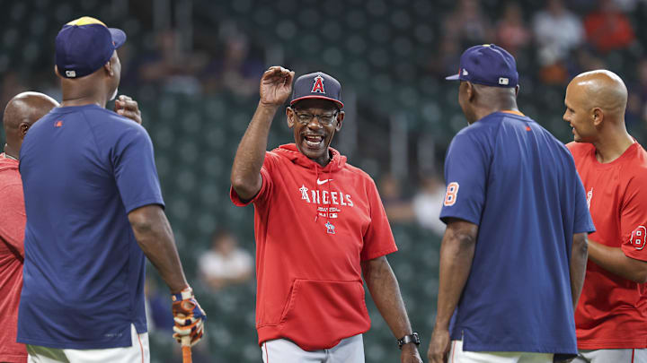 Sep 22, 2024; Houston, Texas, USA; Los Angeles Angels manager Ron Washington talks with Houston Astros coaches on the field before the game at Minute Maid Park. Mandatory Credit: Troy Taormina-Imagn Images Sep 22, 2024; Houston, Texas, USA; Los Angeles Angels manager Ron Washington talks with Houston Astros coaches on the field before the game at Minute Maid Park. Mandatory Credit: Troy Taormina-Imagn Images