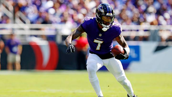 Baltimore Ravens wide receiver Rashod Bateman (7) runs the ball during the first half against the Cleveland Browns at M&T Bank Stadium. Baltimore Ravens wide receiver Rashod Bateman (7) runs the ball during the first half against the Cleveland Browns at M&T Bank Stadium.