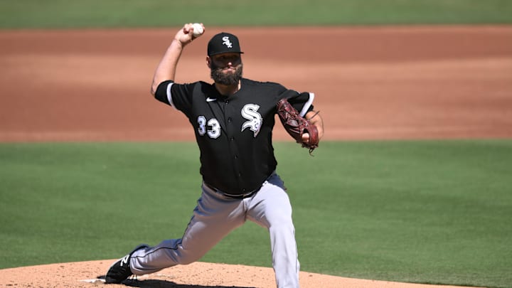Oct 2, 2022; San Diego, California, USA; Chicago White Sox starting pitcher Lance Lynn (33) throws a