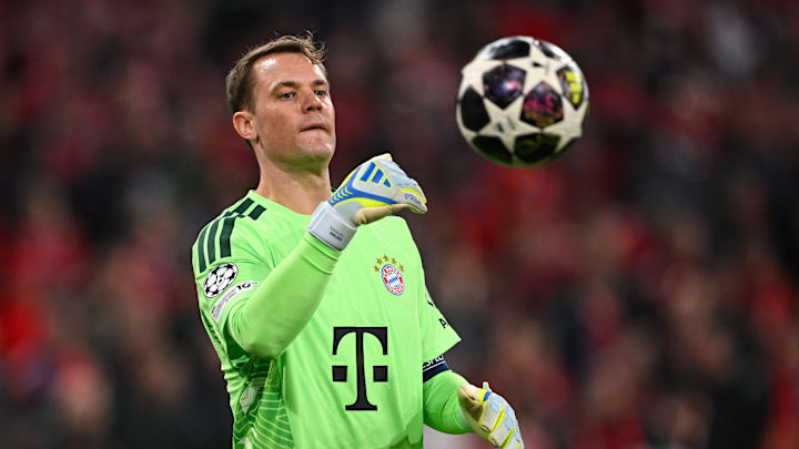 Manuel Neuer steht auch in der kommenden Saison zwischen den Münchner Pfosten