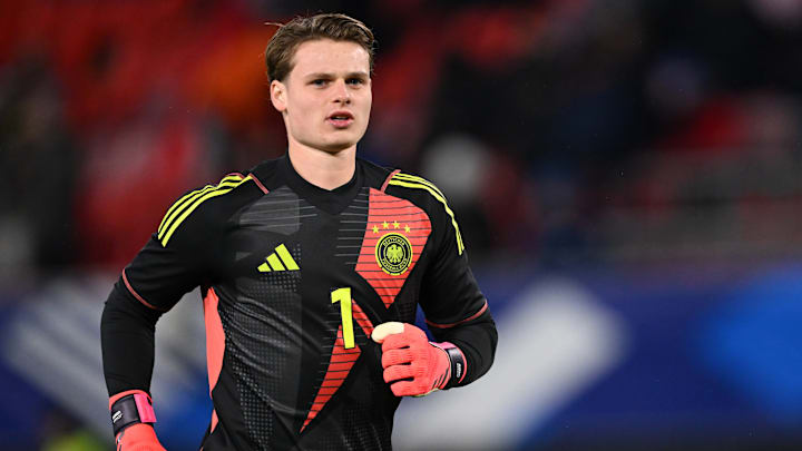 Jonas Urbig gilt als Kandidat für die Neuer-Nachfolge. Jonas Urbig gilt als Kandidat für die Neuer-Nachfolge.