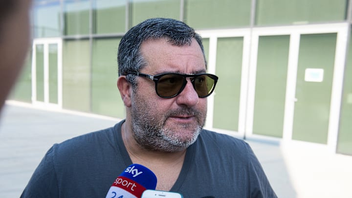Mino Raiola musste am Mittwochvormittag ins Krankenhaus eingeliefert werden
