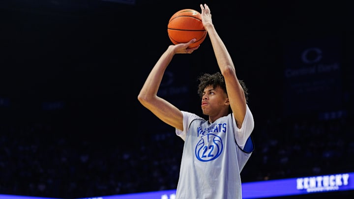 Oct 11, 2025; Lexington, KY, USA; Kentucky Wildcats forward Braydon Hawthorne (22) shoots the ball during Big Blue Madness at Rupp Arena at Central Bank Center. Mandatory Credit: Jordan Prather-Imagn Images Oct 11, 2025; Lexington, KY, USA; Kentucky Wildcats forward Braydon Hawthorne (22) shoots the ball during Big Blue Madness at Rupp Arena at Central Bank Center. Mandatory Credit: Jordan Prather-Imagn Images