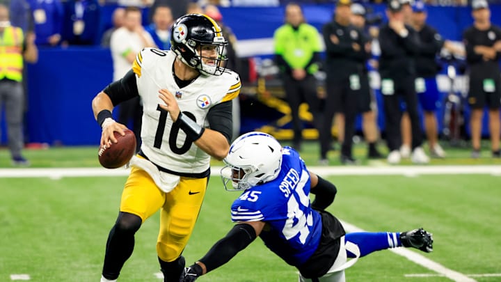 Pittsburgh Steelers v Indianapolis Colts
