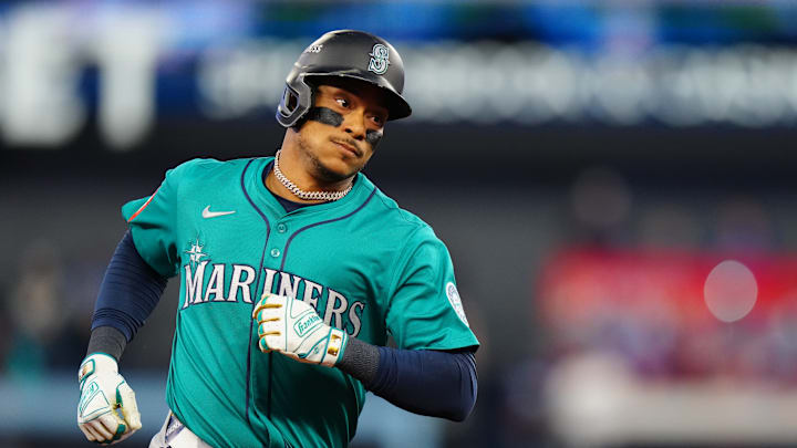 Championship Series - Seattle Mariners v Toronto Blue Jays - Game 2 Championship Series - Seattle Mariners v Toronto Blue Jays - Game 2
